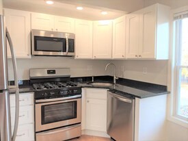 44 Cogswell Ave, Unit 2 in Cambridge, MA - Building Photo