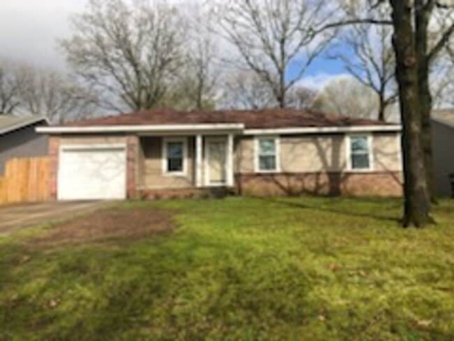 property at 246 Briarpatch Ln