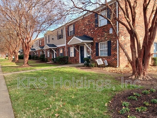property at 707 E 18th St