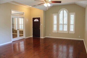 314 Neches Branch in San Antonio, TX - Building Photo - Building Photo