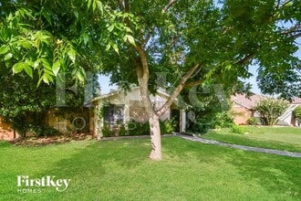 3004 Charter Oak Dr in Plano, TX - Building Photo - Building Photo