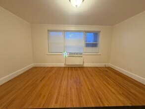 491 Arborway, Unit 19 in Boston, MA - Building Photo - Building Photo