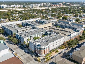 The Vintage Lofts at West End in Tampa, FL - Foto de edificio - Building Photo