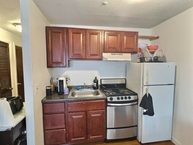 property at 1039 Commonwealth Ave