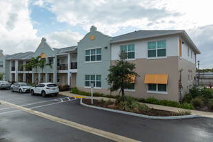 Island Cove Apartments in Delray Beach, FL - Building Photo