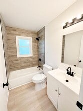 815 Dana Pl in Greensboro, NC - Building Photo - Building Photo