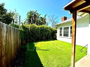 607-611 N El Molino Ave in Pasadena, CA - Building Photo - Building Photo