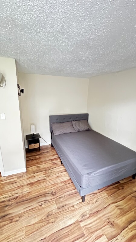 1104 E Genesee St in Tampa, FL - Building Photo - Building Photo