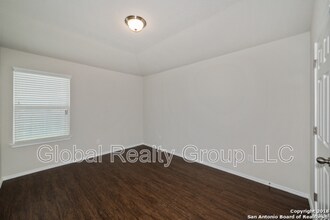 108 Fabarm Ln in New Braunfels, TX - Building Photo - Building Photo