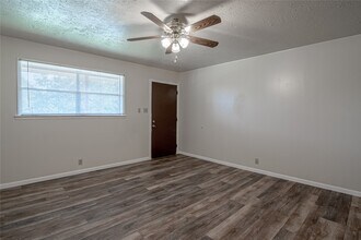 120 McAdams Ln in Huntsville, TX - Building Photo - Building Photo