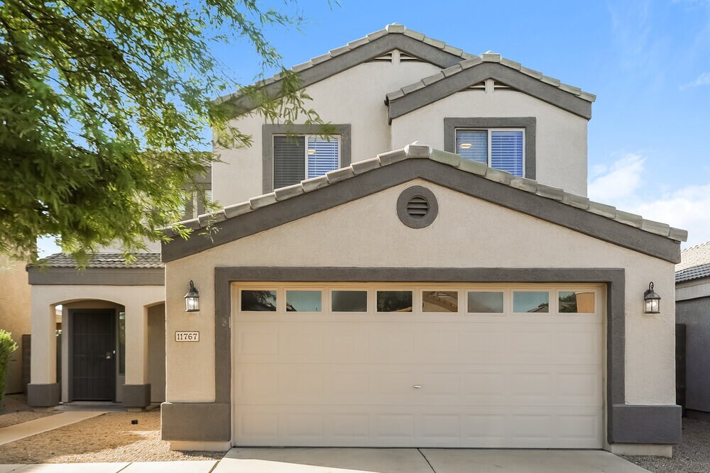 11767 W Banff Ln in El Mirage, AZ - Building Photo
