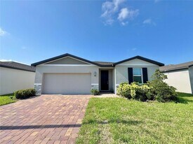 1343 Benevento Dr in Winter Haven, FL - Building Photo