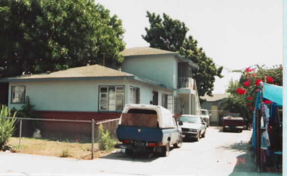 234-236 W 41st Pl in Los Angeles, CA - Building Photo