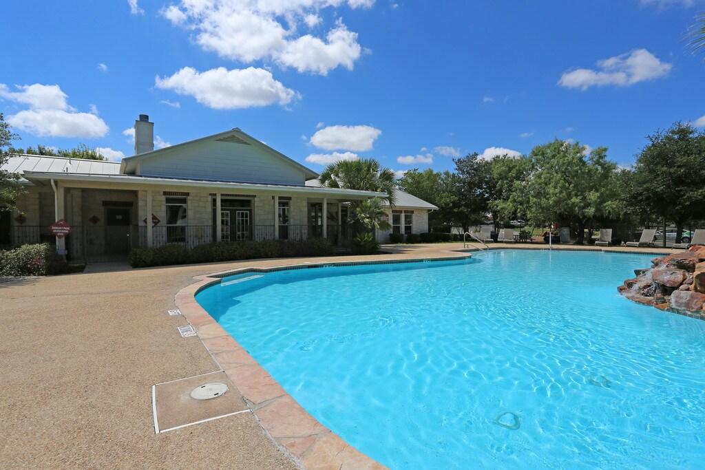 Kenzie Park San Antonio, TX Apartments