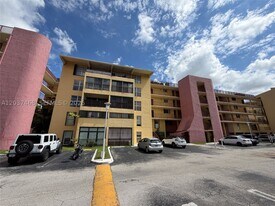 406 W Park Dr in Miami, FL - Building Photo