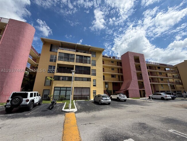 406 W Park Dr