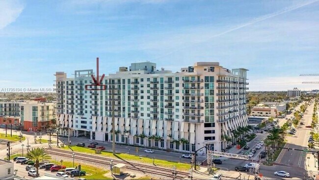 140 S Dixie Hwy in Hollywood, FL - Building Photo - Building Photo