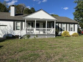 2401 Ports Landing in Chesapeake, VA - Building Photo