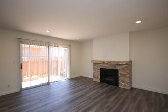 1508 Dixon St in Glendale, CA - Foto de edificio - Building Photo