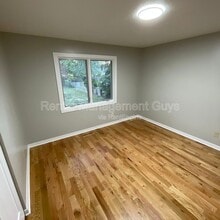 8229 Halifax Ct N in Brooklyn Park, MN - Building Photo - Building Photo