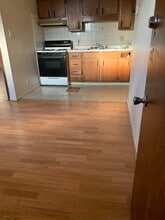 139 N Gallatin Ave, Unit B in Uniontown, PA - Building Photo - Building Photo