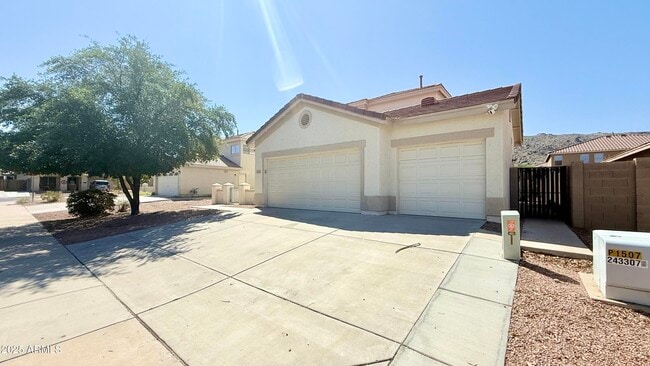 1313 E Beth Dr in Phoenix, AZ - Building Photo - Building Photo
