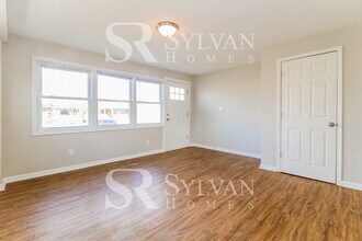 8101 Del Haven Rd in Dundalk, MD - Building Photo - Building Photo