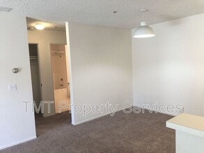 321 Inger Dr in Santa Maria, CA - Building Photo - Building Photo