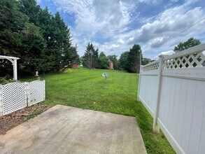 812 Wiggington Rd in Lynchburg, VA - Building Photo - Building Photo