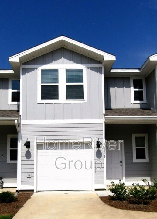 8861 Brigade Trail in Pensacola, FL - Building Photo