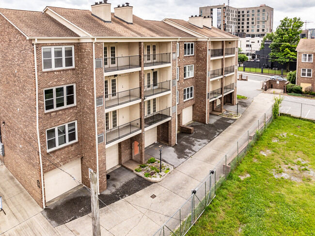 Rutledge Terrace Condos in Nashville, TN - Foto de edificio - Building Photo