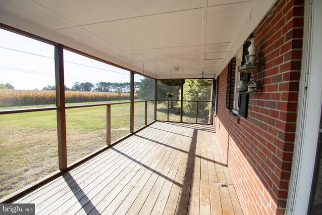 property at 7612 Sherwood Rd