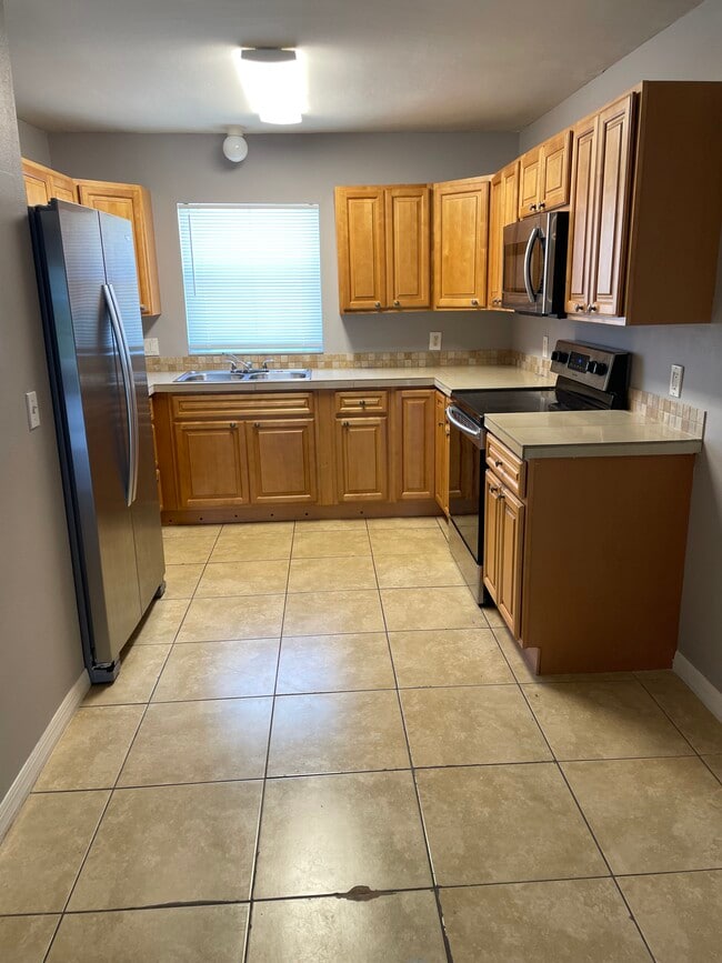 property at 113 SW 44th St