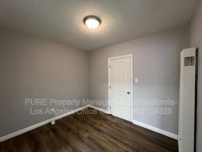 10715 1/2 Tabor St in Los Angeles, CA - Building Photo - Building Photo