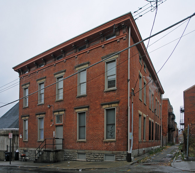 70 E McMicken Ave in Cincinnati, OH - Building Photo - Building Photo