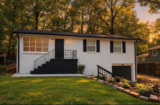 property at 2394 Bouldercliff Way SE