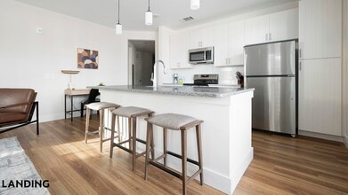 11122 Hambright Jct Dr, Unit G201 in Huntersville, NC - Building Photo - Building Photo