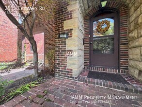 2551 Charney Rd in University Heights, OH - Building Photo - Building Photo