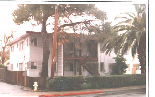 1536 Regent St in Redwood City, CA - Building Photo - Building Photo