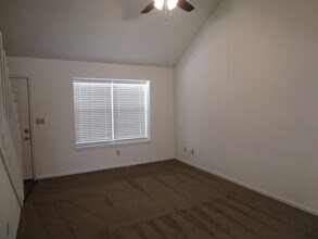 3519-3521-3521 Prescott Dr in Columbia, MO - Building Photo - Building Photo