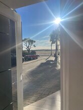 5111 Ocean Front Walk, Unit 4 in Marina Del Rey, CA - Foto de edificio - Building Photo