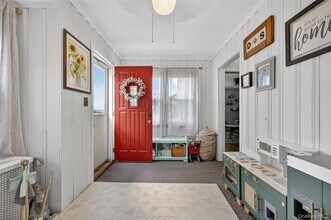 13 Prospect St in Glen Head, NY - Building Photo - Building Photo