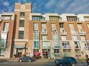 710 W Trade St-Unit -704 in Charlotte, NC - Building Photo - Building Photo