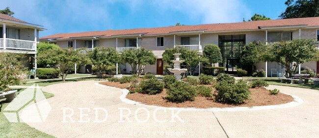 Courtyard Apartments in Selma, AL - Foto de edificio - Building Photo