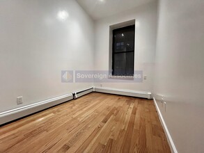 109 W 105th St in New York, NY - Building Photo - Building Photo