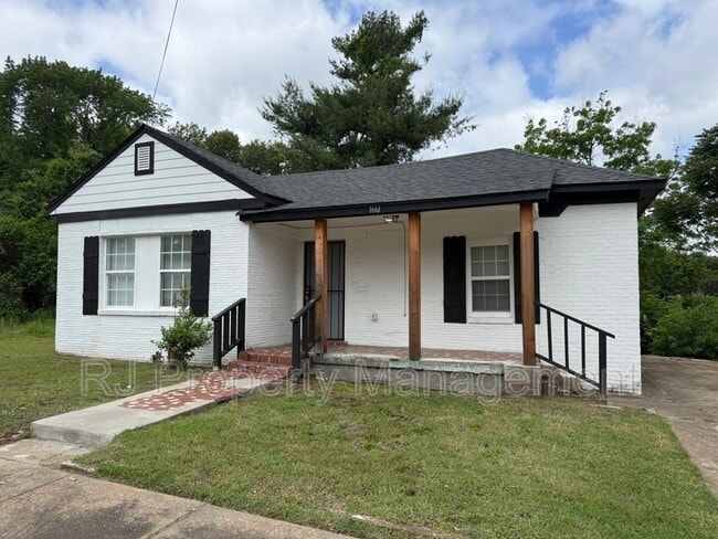 property at 1661 Patton St