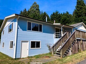 193 Dana Ln in Eureka, CA - Building Photo - Building Photo