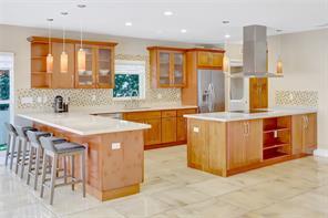 5200 Riviera Dr in Coral Gables, FL - Building Photo - Building Photo