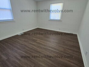 3425 S Dayton Ave in Muncie, IN - Building Photo - Building Photo