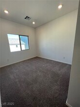 5872 Becklow Gdns Ave in Las Vegas, NV - Building Photo - Building Photo